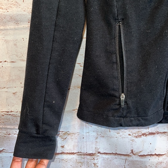 Gym Shark Sweater Jacket Womens Black Hoodie Full Zip Front Athletic Activewear - Picture 3 of 8